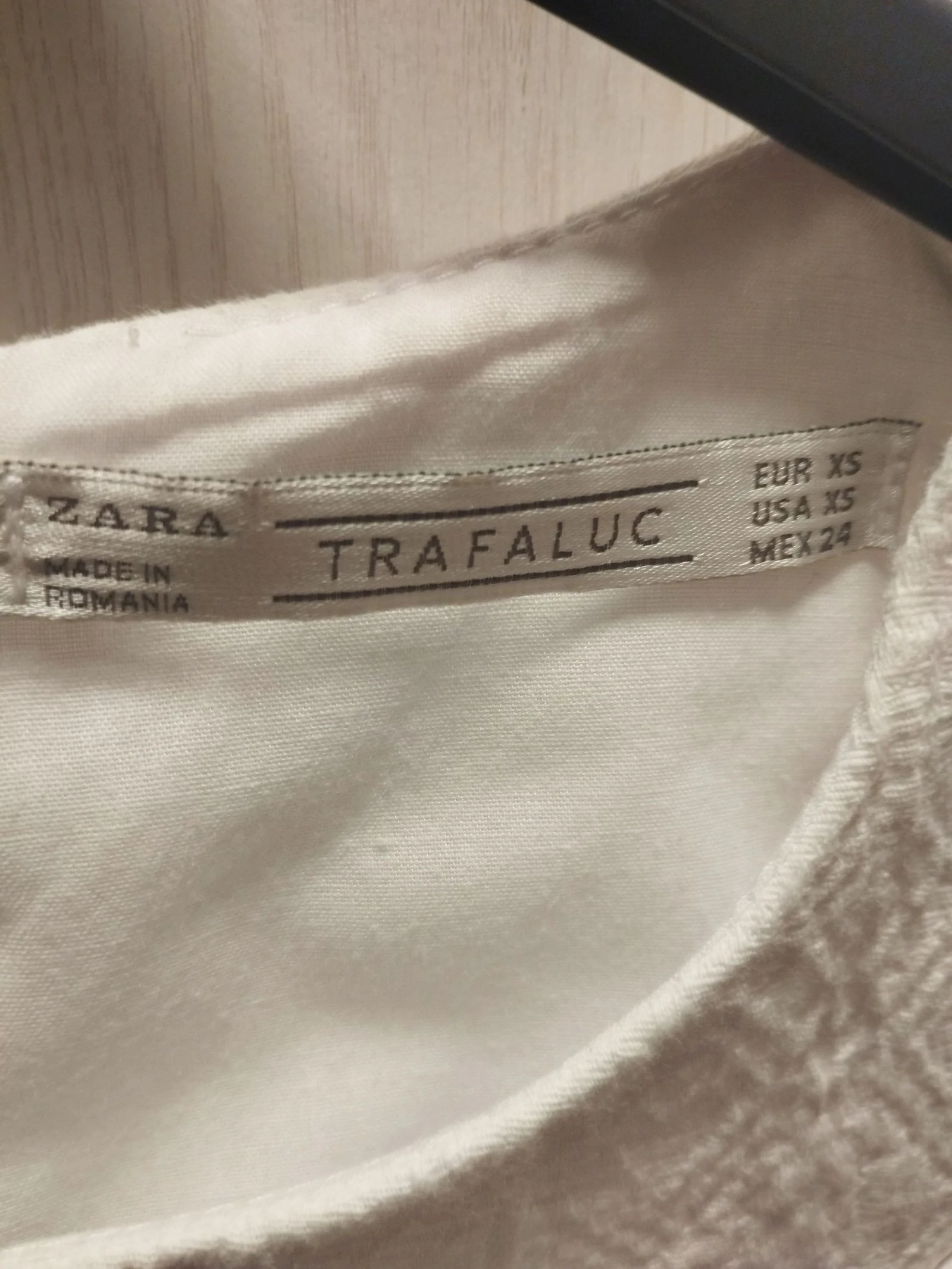 Zara Crop Top com abertura lateral Tamanho PP – photo 5